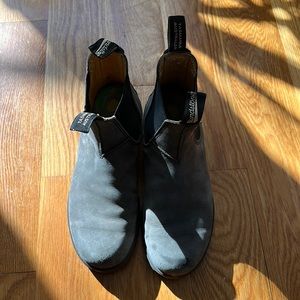 Men’s size 7 Blundstone Blueberry (gray/blue)
